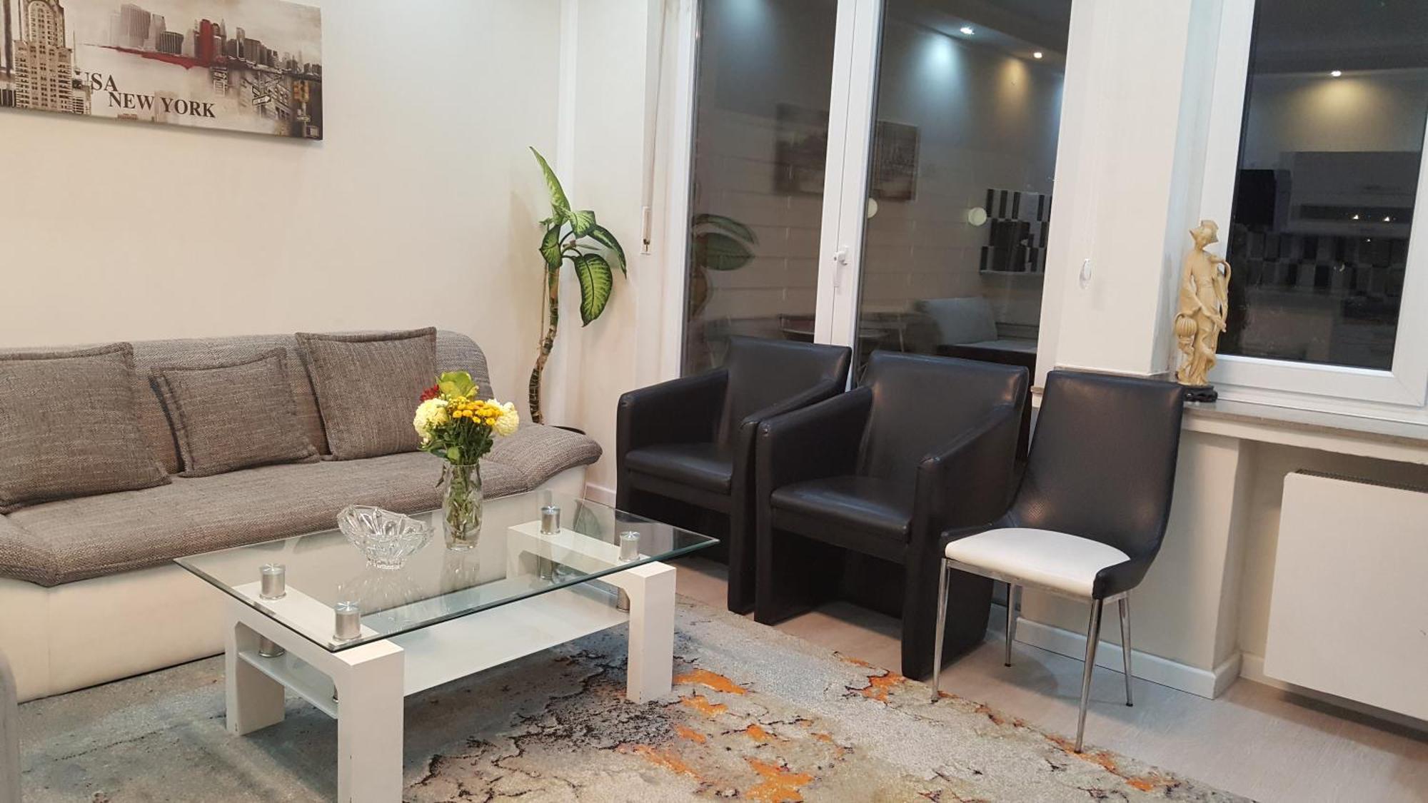 In Naehe Messe Flughafen *